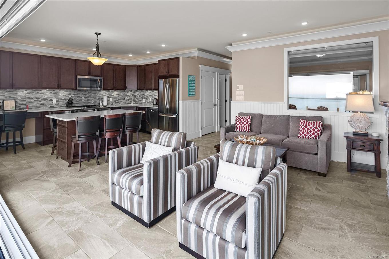 42B-1000 Sookepoint Pl, Sooke, BC - Indoor