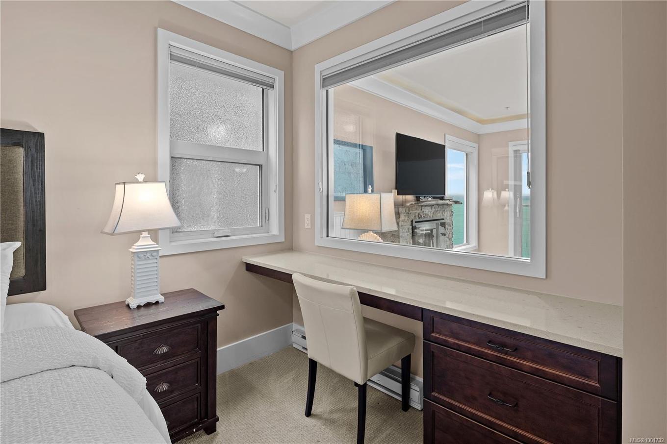 42B-1000 Sookepoint Pl, Sooke, BC - Indoor