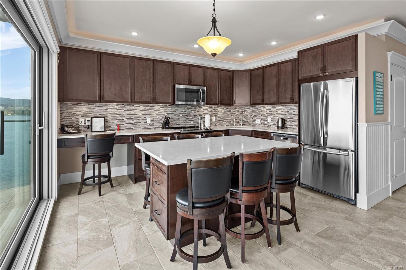 42B-1000 Sookepoint Pl, Sooke, BC - Indoor Photo Showing Kitchen With Stainless Steel Kitchen With Upgraded Kitchen