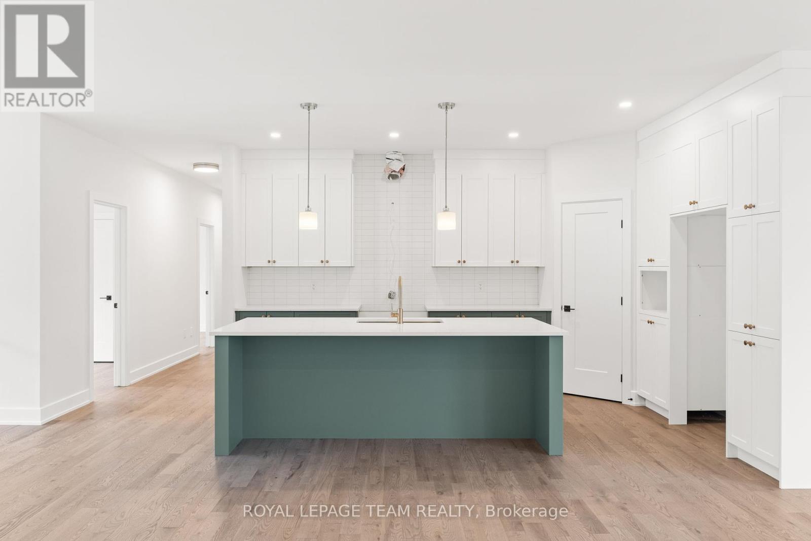 Similar model image; builder variations possible. - 79 Hogan Drive, Mcnab/Braeside, ON - Indoor