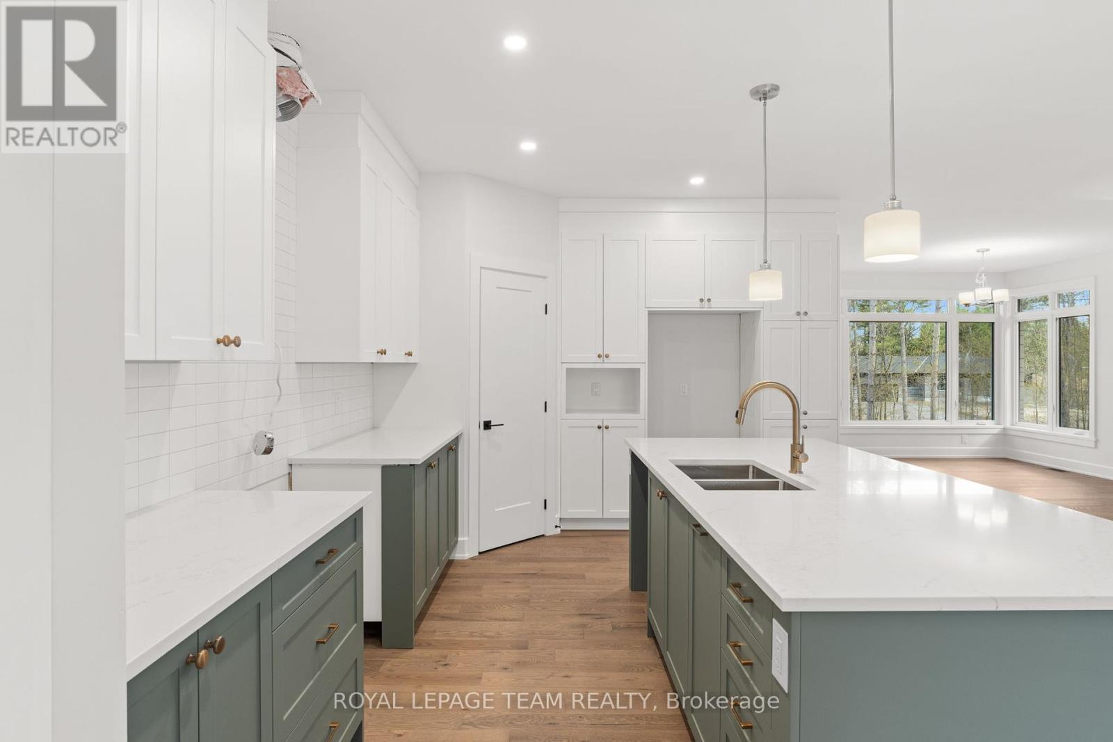 Similar model image; builder variations possible. - 79 Hogan Drive, Mcnab/Braeside, ON - Indoor Photo Showing Kitchen With Double Sink With Upgraded Kitchen