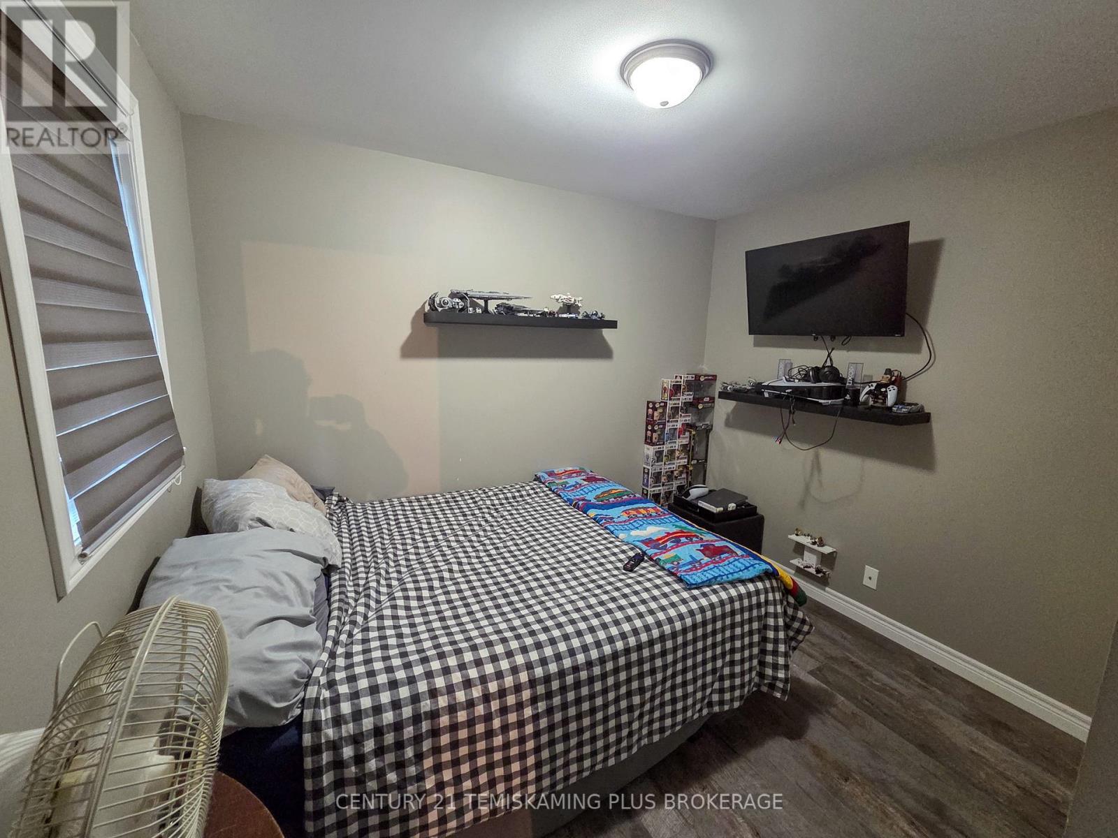 794022 Island Road, Charlton And Dack, ON - Indoor Photo Showing Bedroom