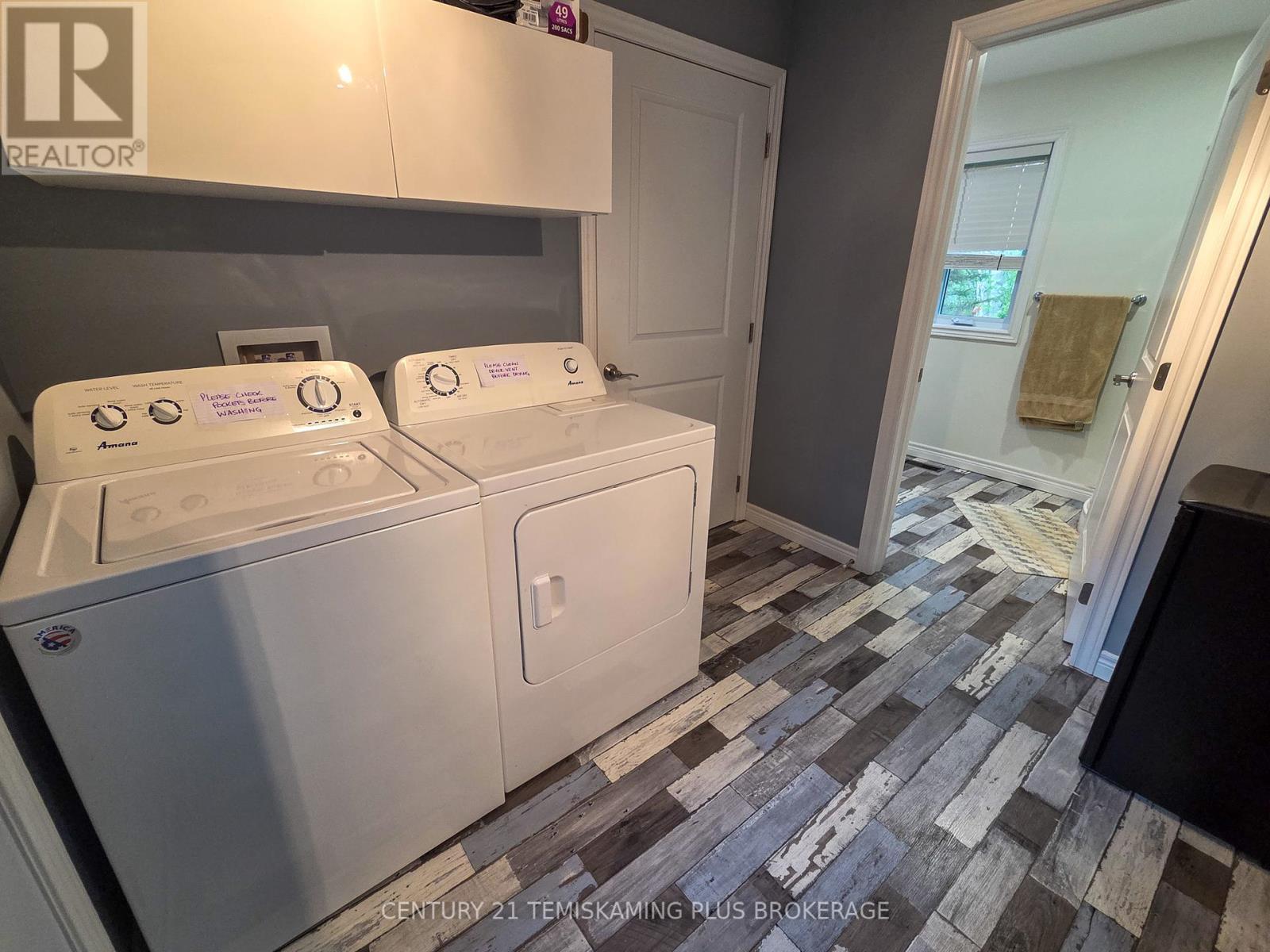 794022 Island Road, Charlton And Dack, ON - Indoor Photo Showing Laundry Room
