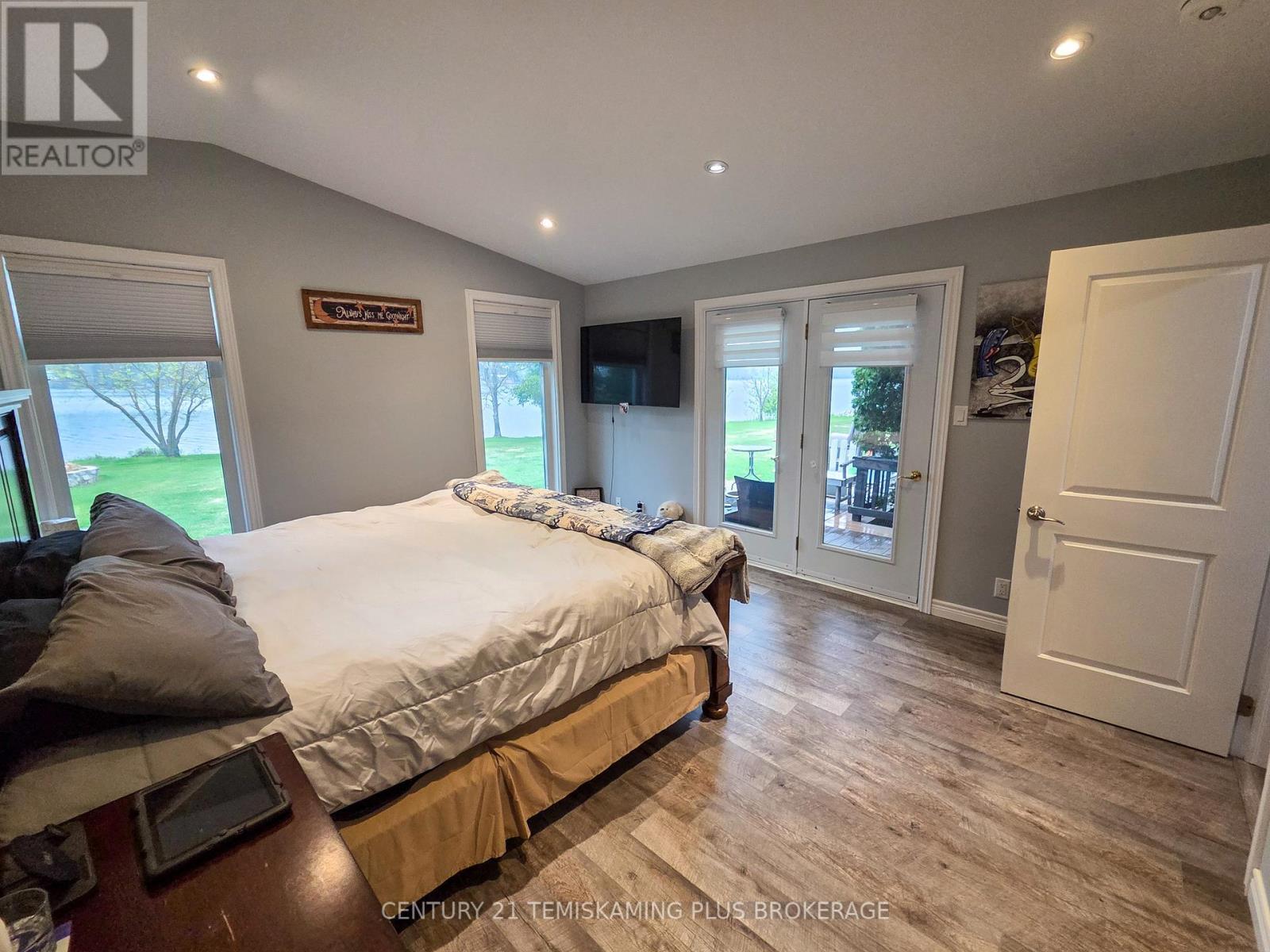 794022 Island Road, Charlton And Dack, ON - Indoor Photo Showing Bedroom