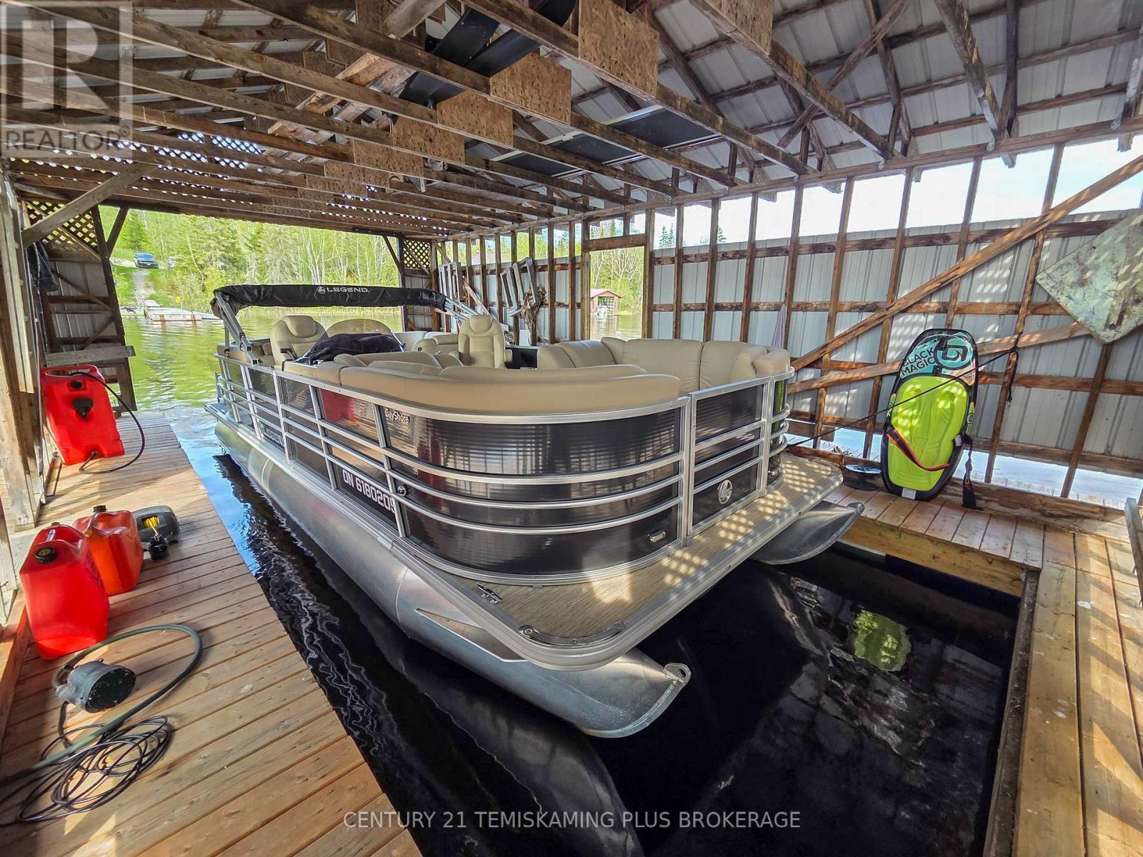794022 Island Road, Charlton And Dack, ON - Indoor Photo Showing Other Room