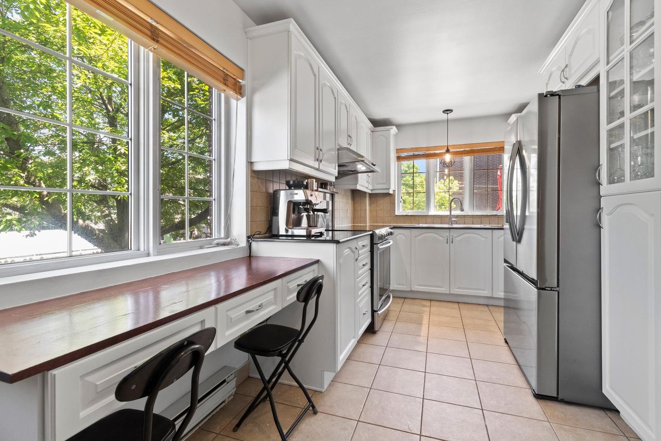 Cuisine - 6790 Rue St-Zotique E., Montréal (Mercier/Hochelaga-Maisonneuve), QC - Indoor Photo Showing Kitchen