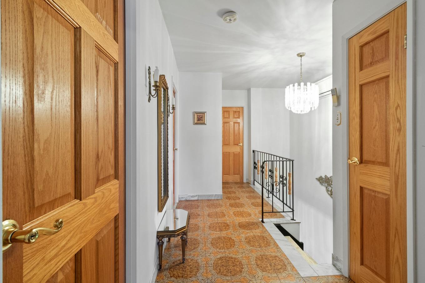 Corridor - 6790 Rue St-Zotique E., Montréal (Mercier/Hochelaga-Maisonneuve), QC - Indoor Photo Showing Other Room