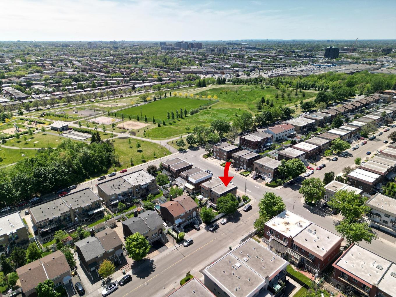 À proximité - 6790 Rue St-Zotique E., Montréal (Mercier/Hochelaga-Maisonneuve), QC - Outdoor With View