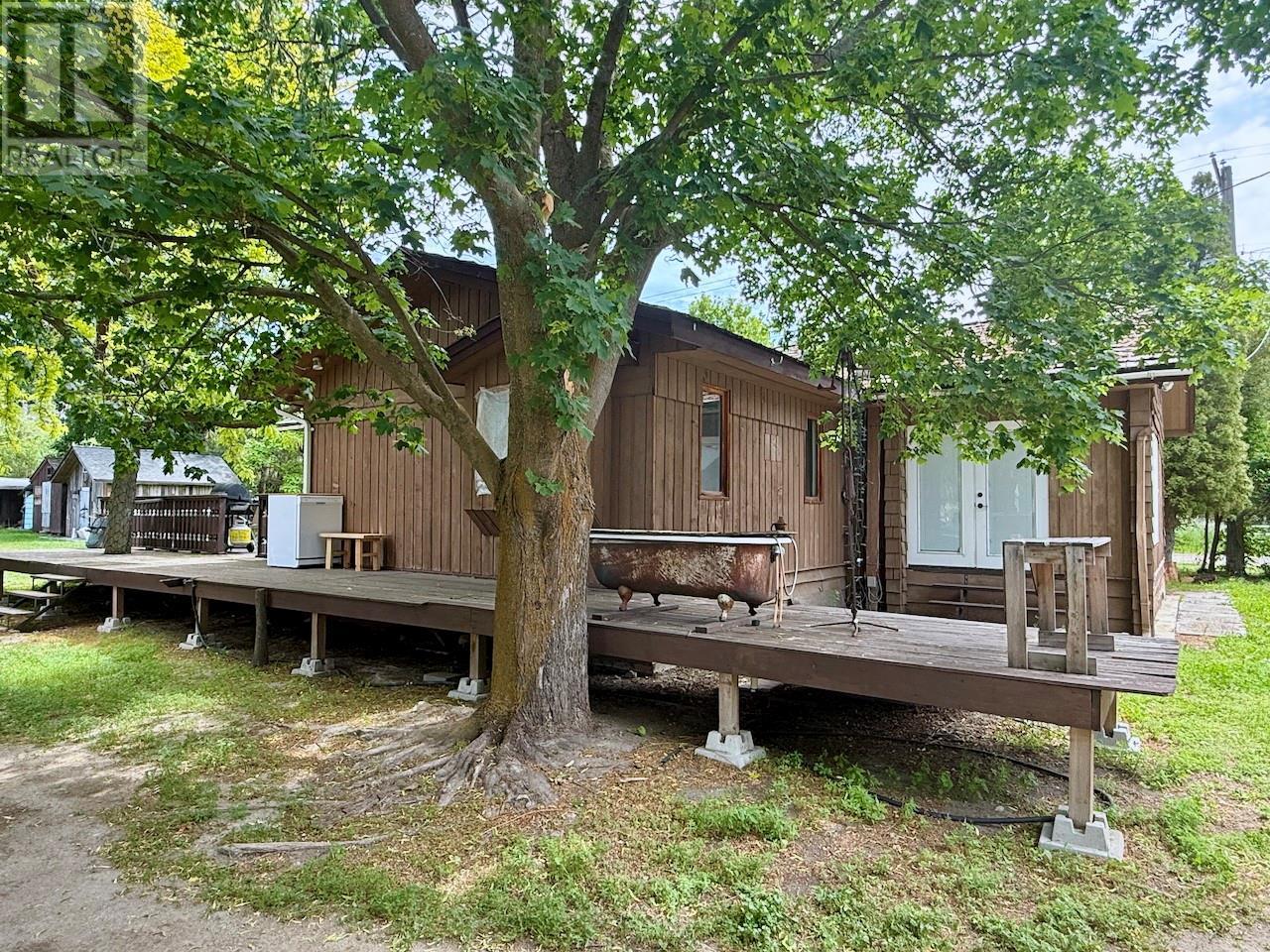 124 Road 10, Oliver, BC