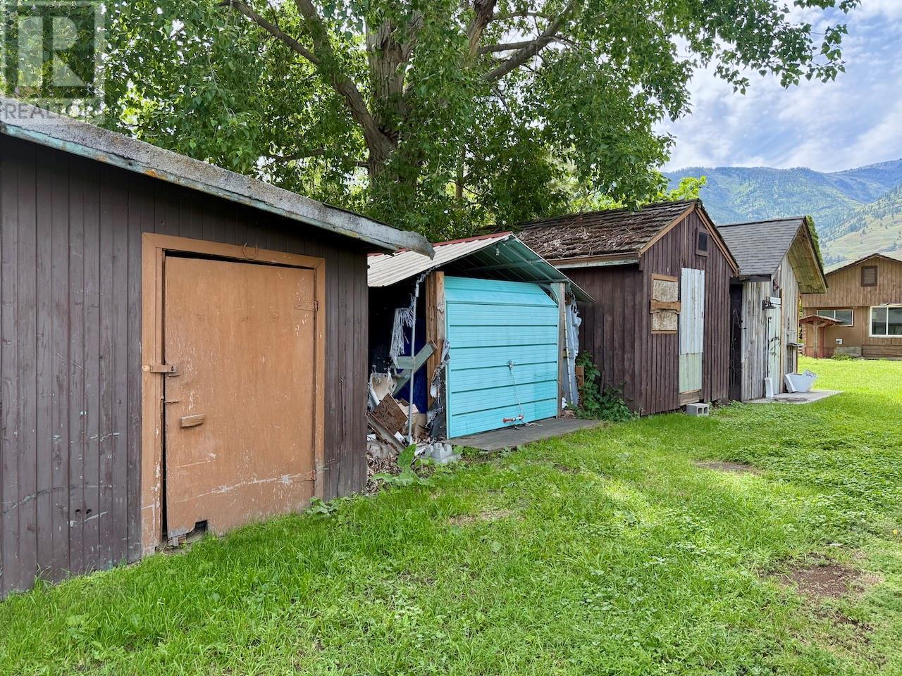 124 Road 10, Oliver, BC