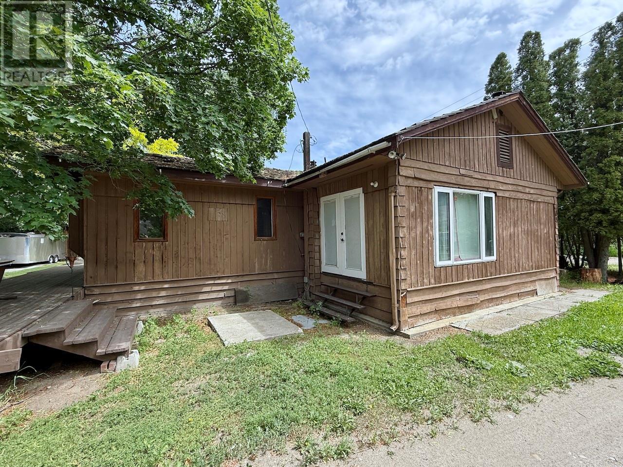 124 Road 10, Oliver, BC