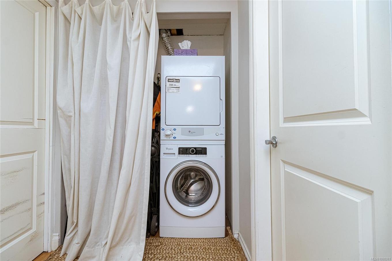 A2-1 Dallas Rd, Victoria, BC