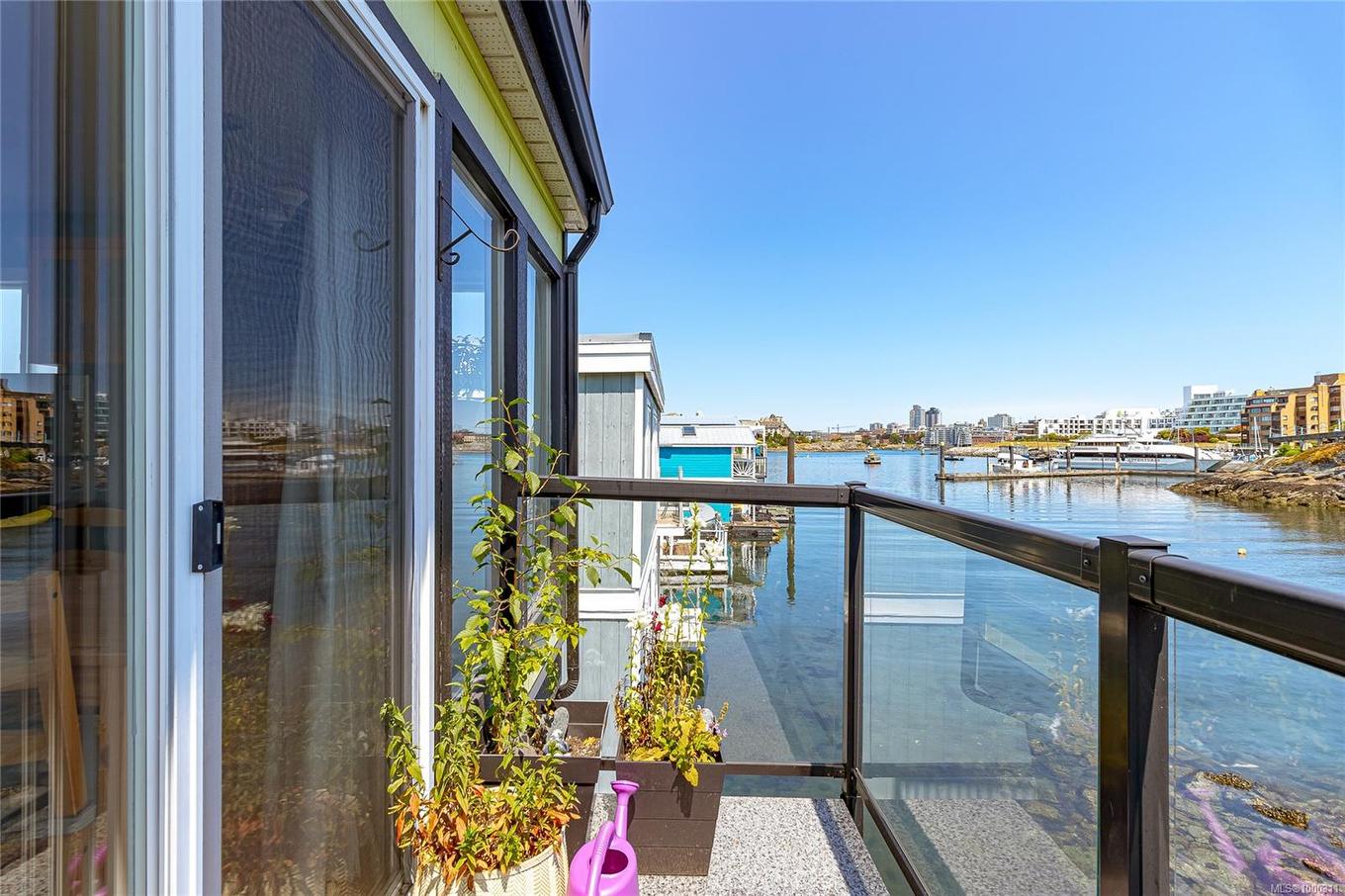 A2-1 Dallas Rd, Victoria, BC