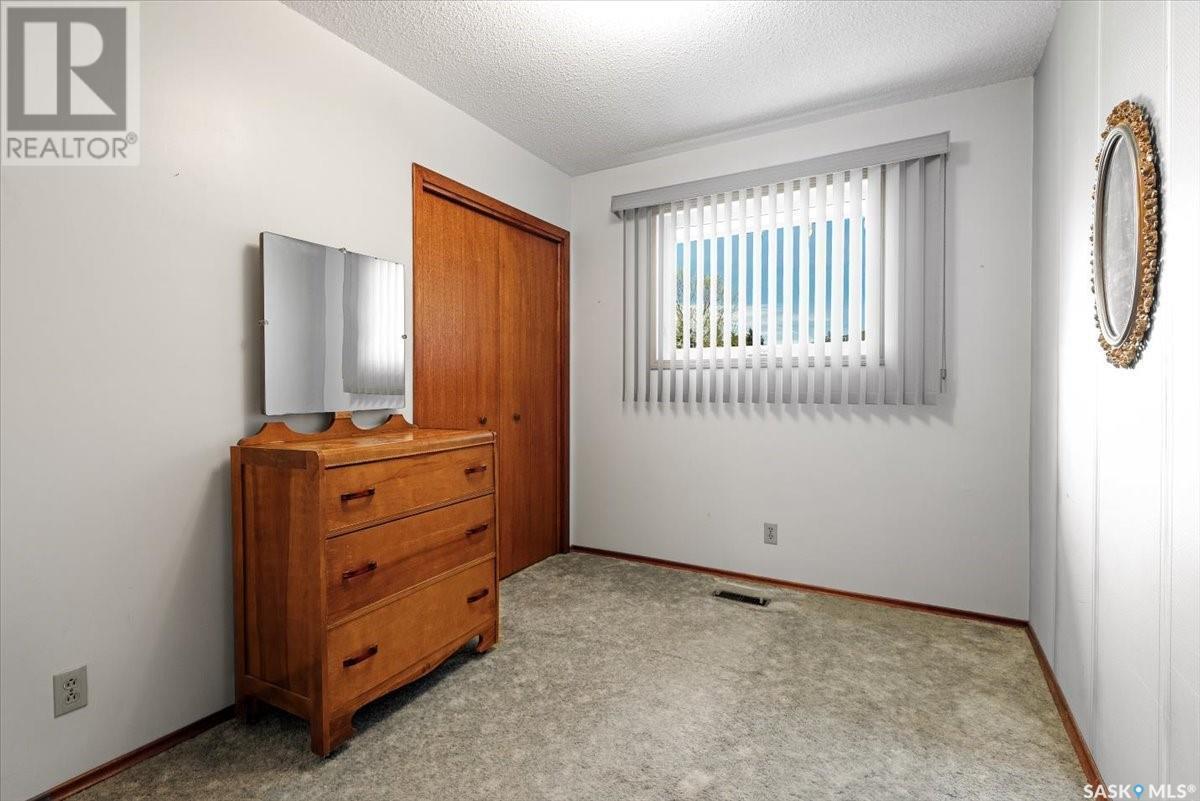 109 Charles Crescent, Balcarres, SK - Indoor Photo Showing Other Room