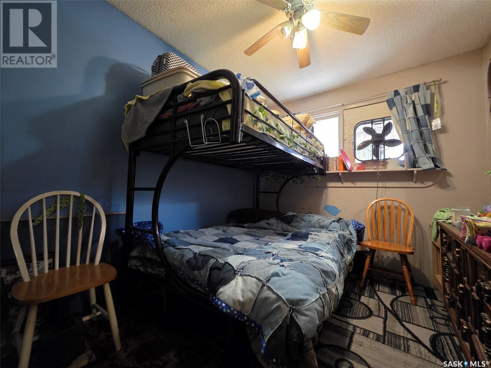11 Keeler Street, Waldeck, SK - Indoor Photo Showing Bedroom
