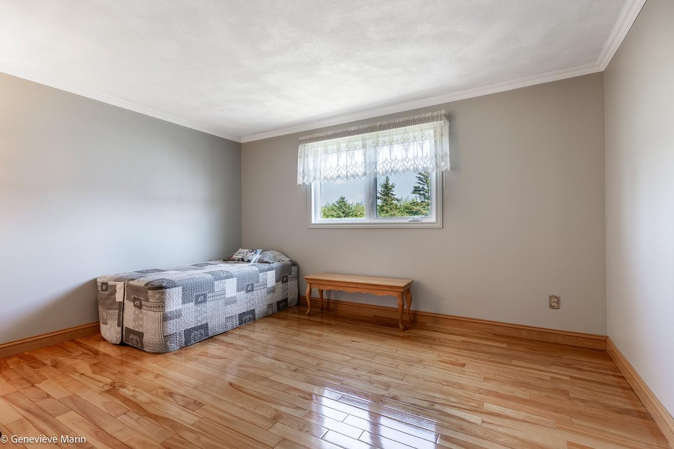 Chambre à coucher - 214 Rg St-Édouard, Saint-Jean-Sur-Richelieu, QC - Indoor Photo Showing Bedroom