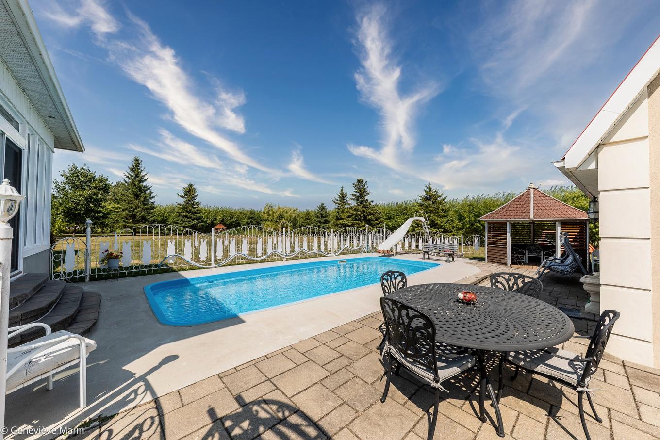Cour - 214 Rg St-Édouard, Saint-Jean-Sur-Richelieu, QC - Outdoor With In Ground Pool