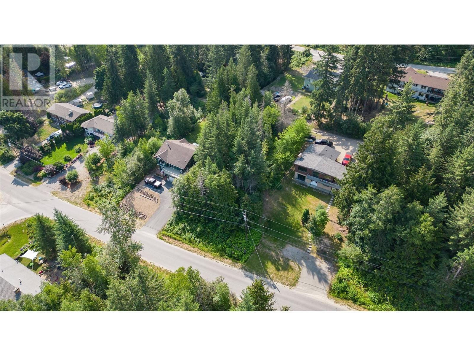 46 Centennial Drive, Blind Bay, BC
