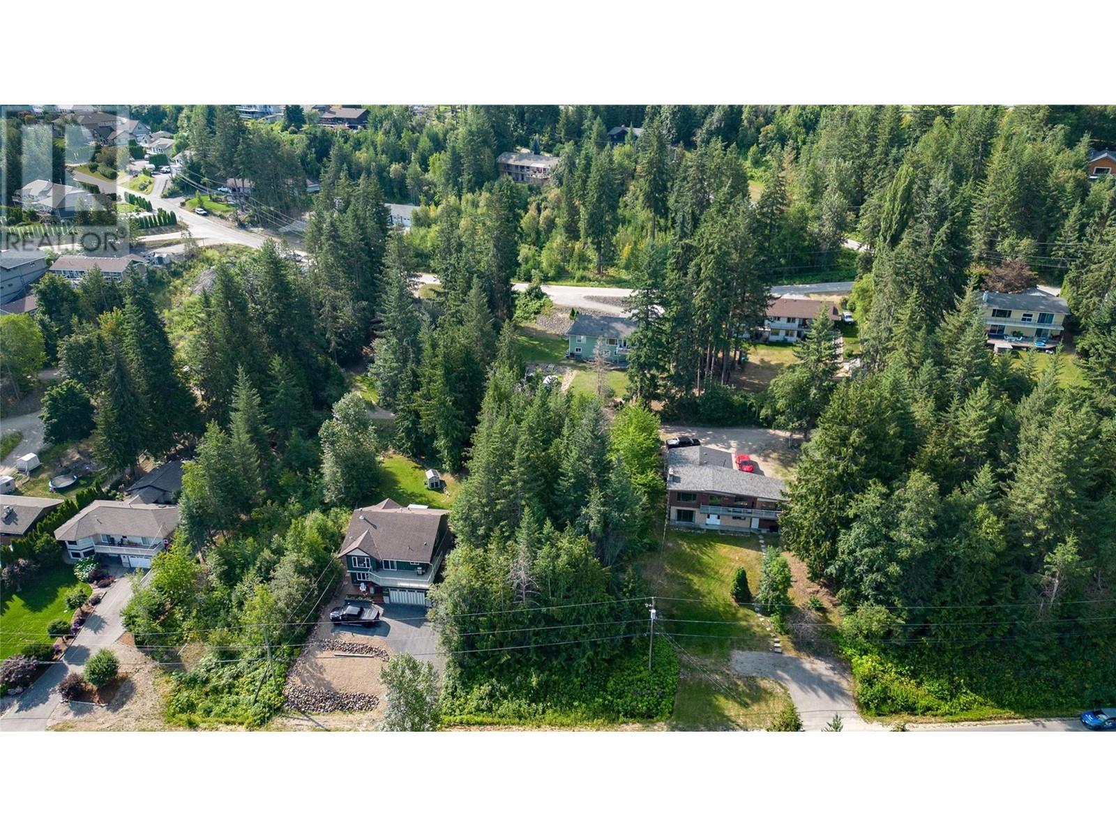 46 Centennial Drive, Blind Bay, BC