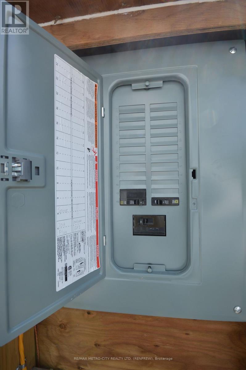 00 Faught Road, Whitewater Region, ON