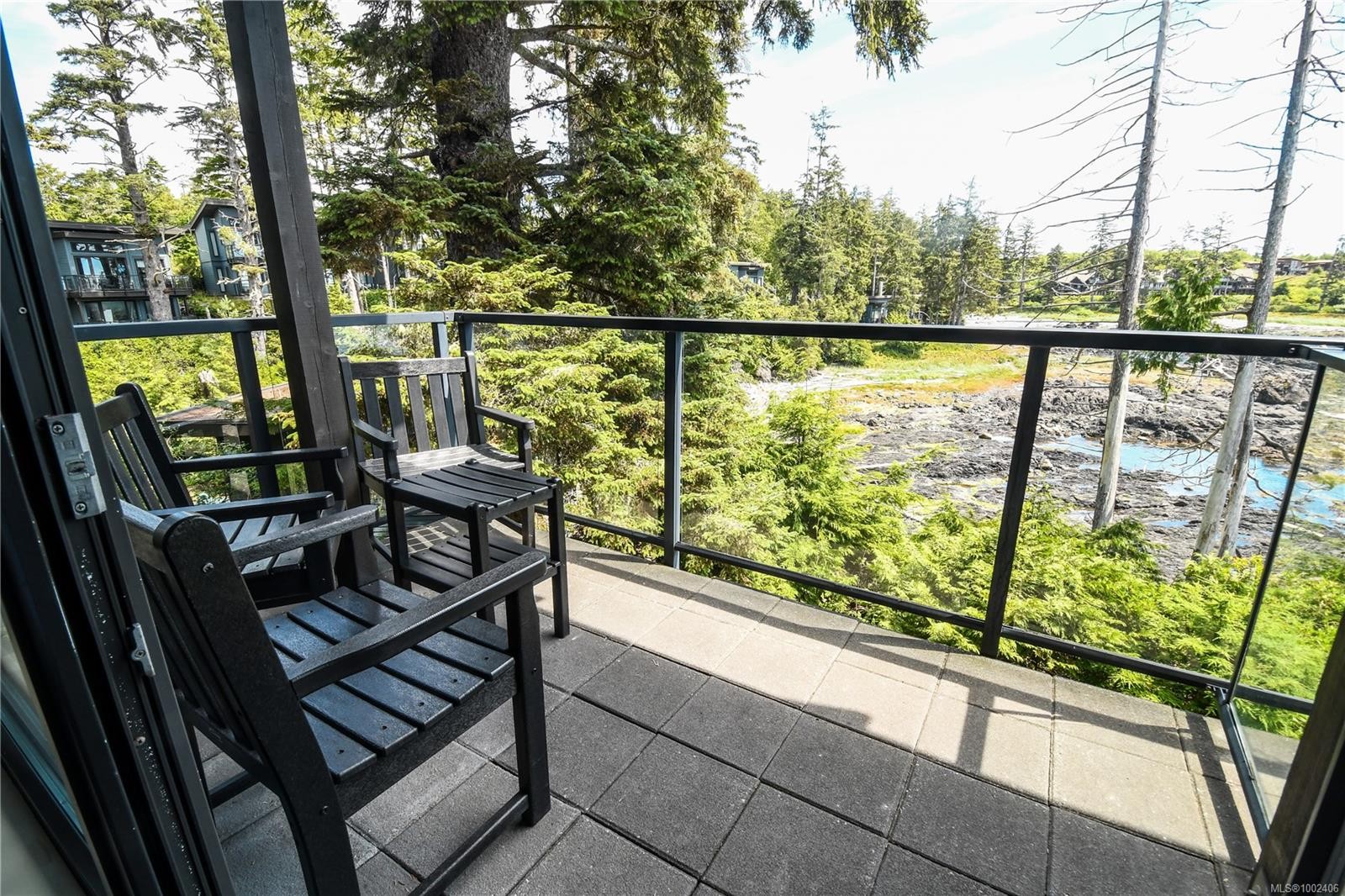 204-596 Marine Dr, Ucluelet, BC - Outdoor