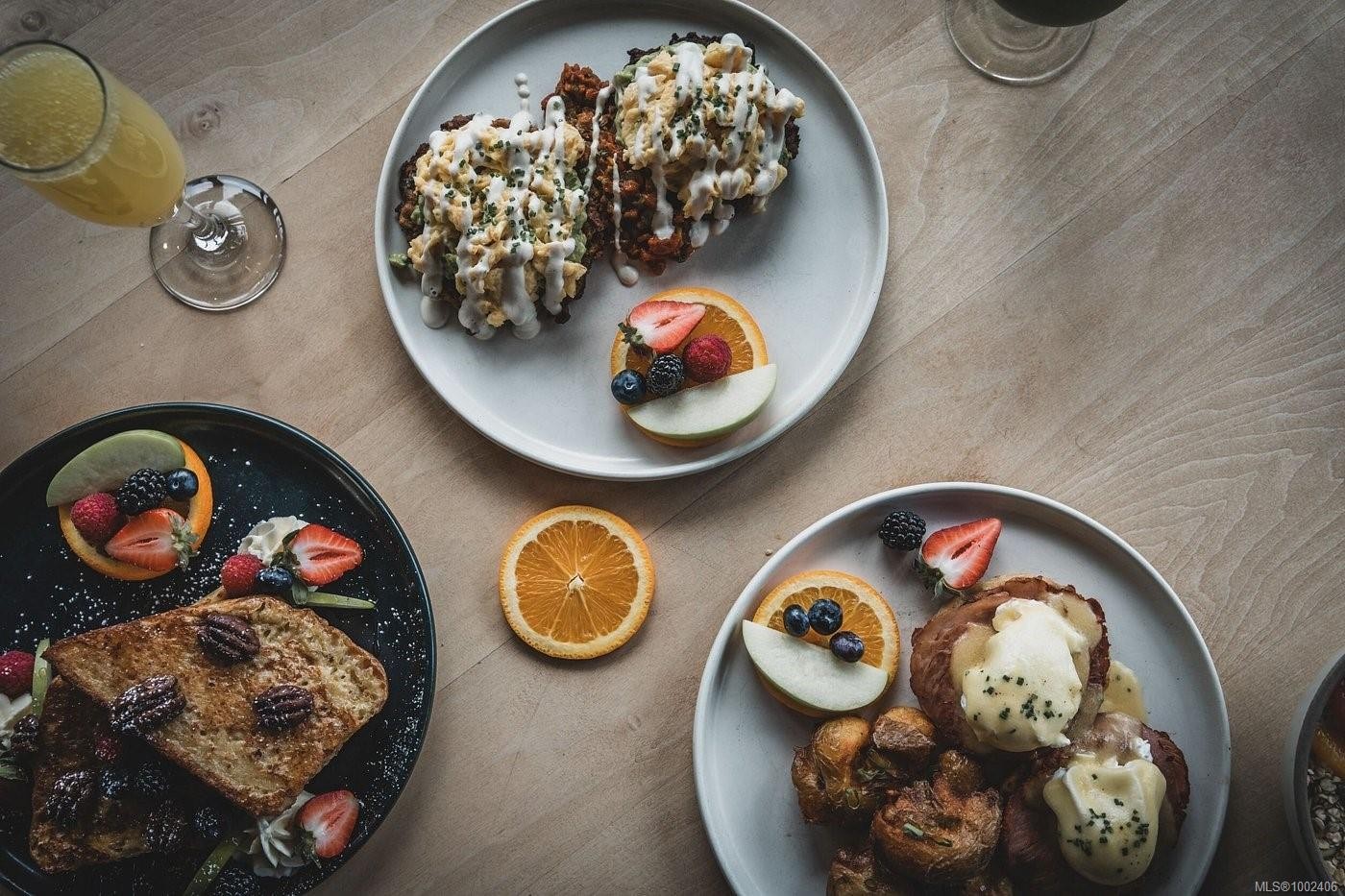 204-596 Marine Dr, Ucluelet, BC - Indoor Photo Showing Other Room