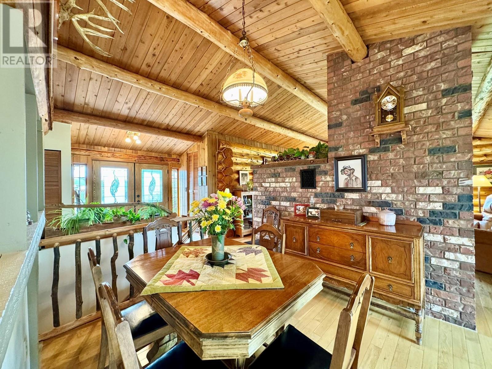 1273 Chasm Road, Clinton, BC - Indoor Photo Showing Dining Room