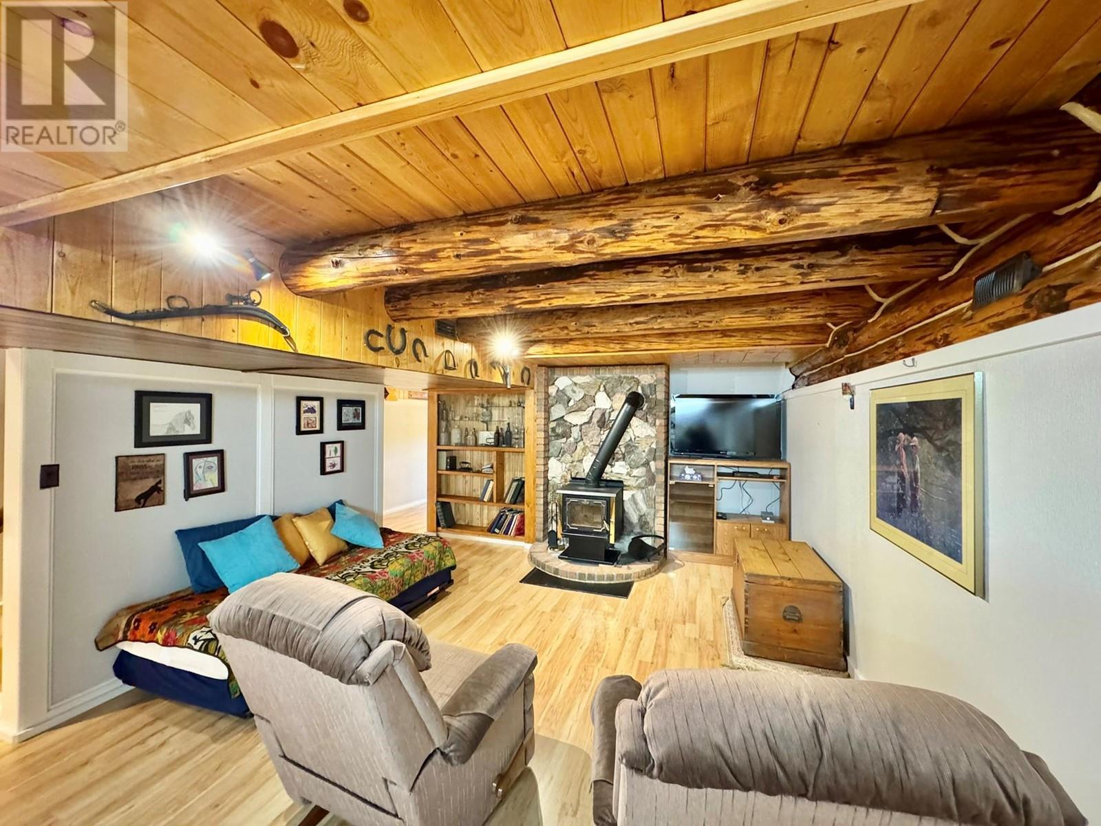 1273 Chasm Road, Clinton, BC - Indoor Photo Showing Basement