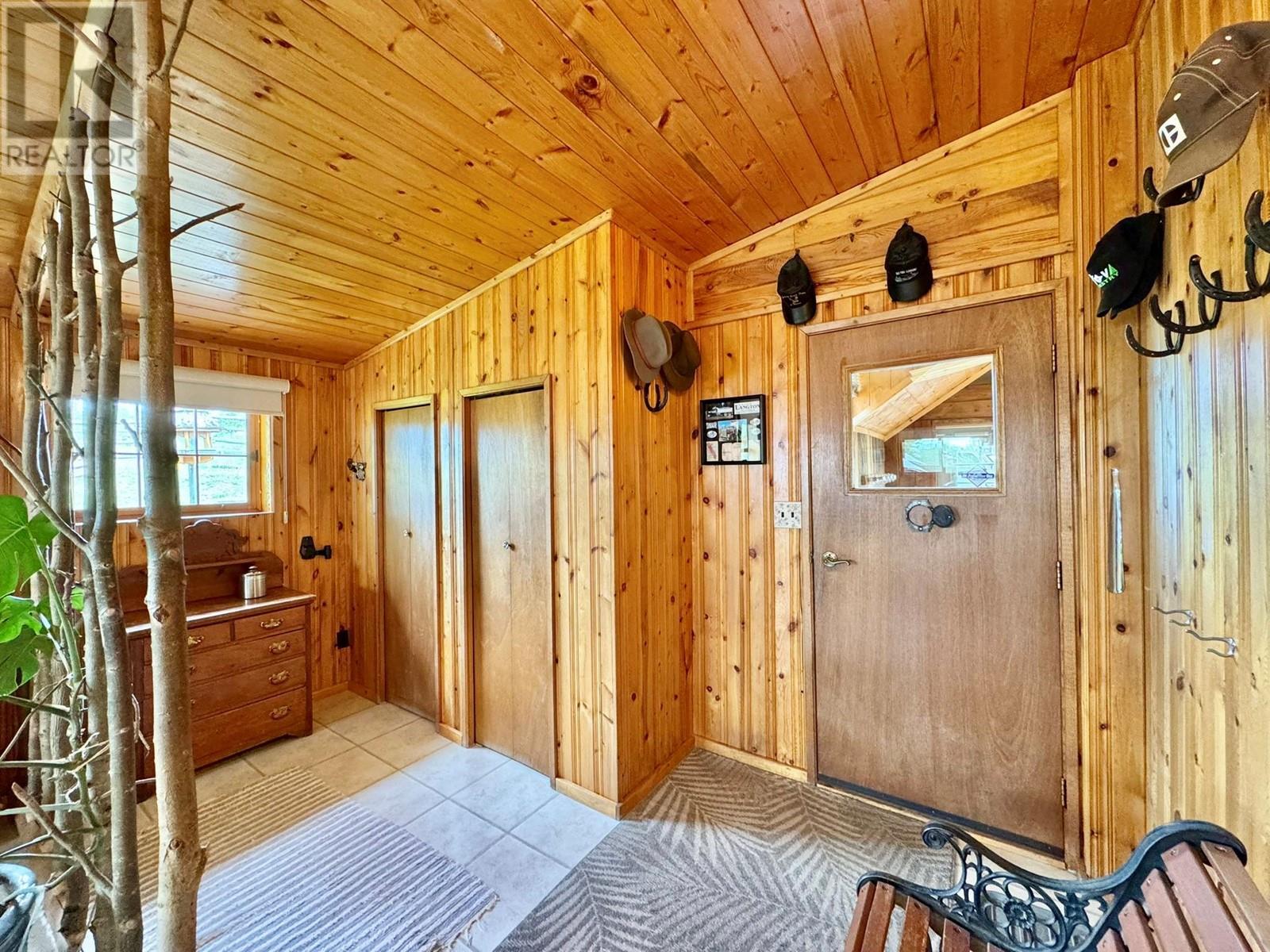 1273 Chasm Road, Clinton, BC - Indoor Photo Showing Other Room