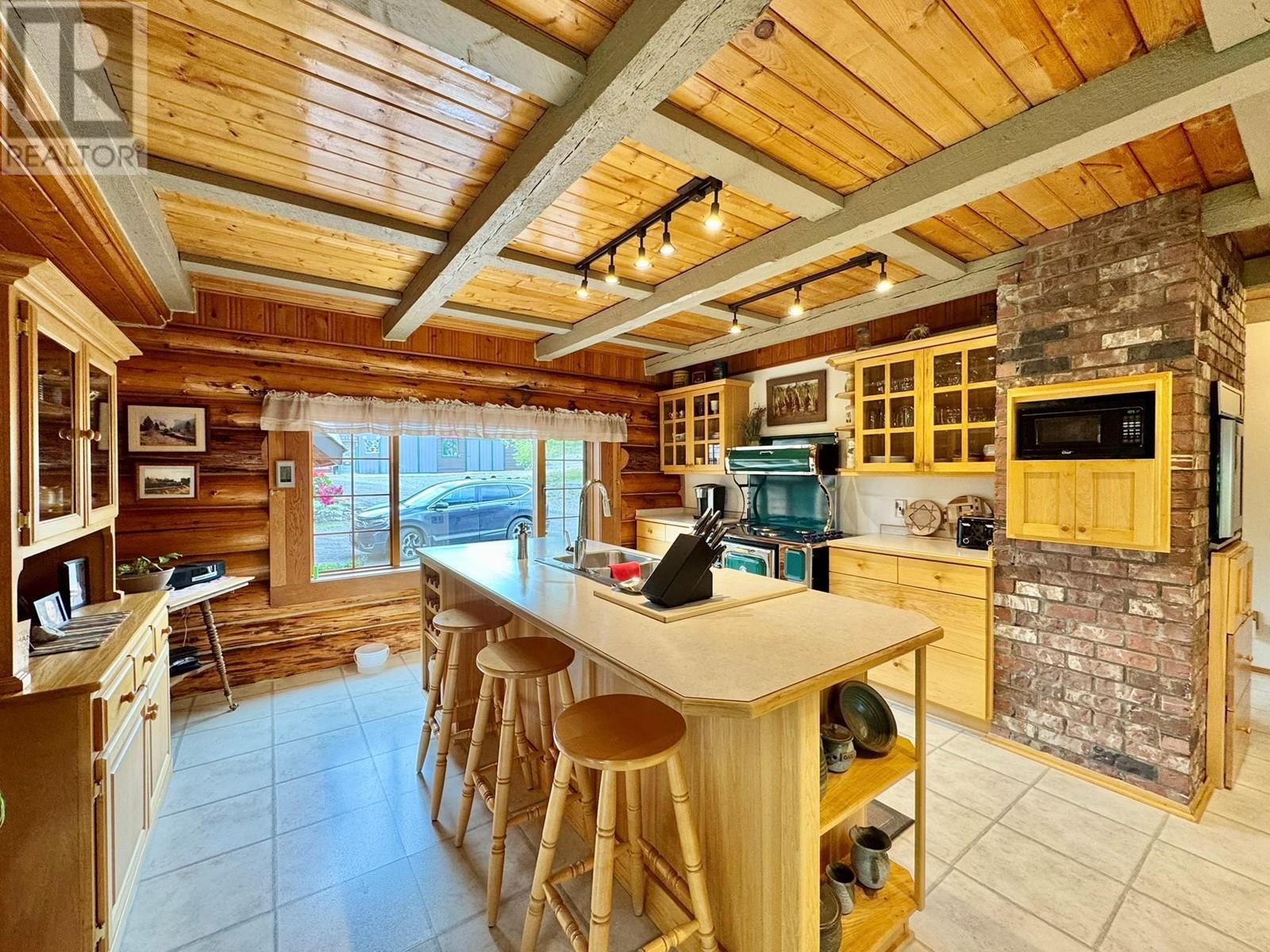 1273 Chasm Road, Clinton, BC - Indoor