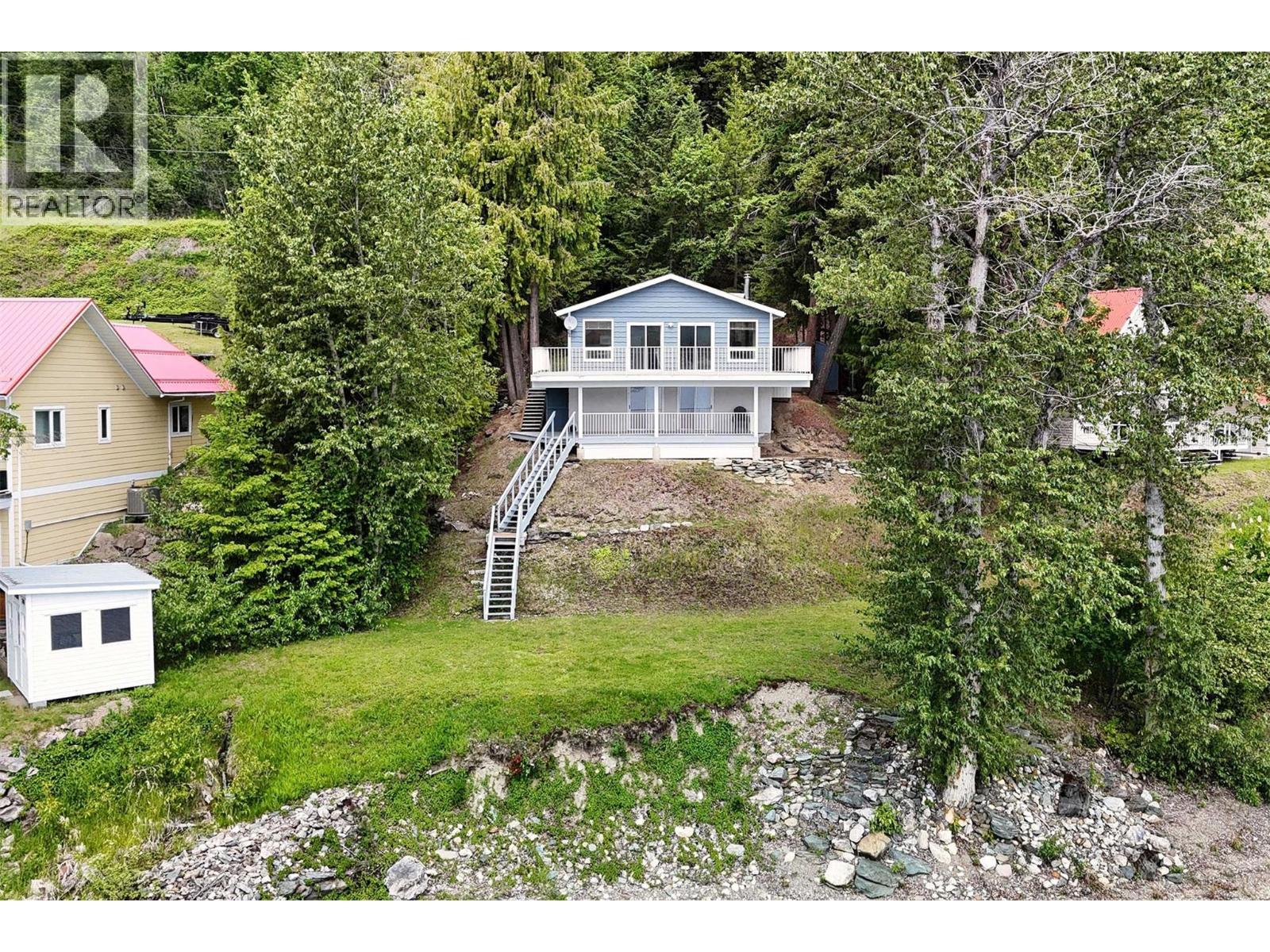 8298 Squilax Anglemont Road, Anglemont, BC - Outdoor