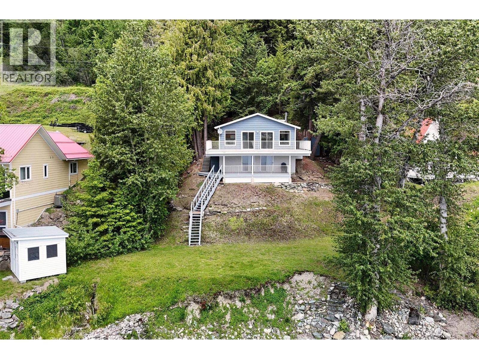 8298 Squilax Anglemont Road, Anglemont, BC - Outdoor