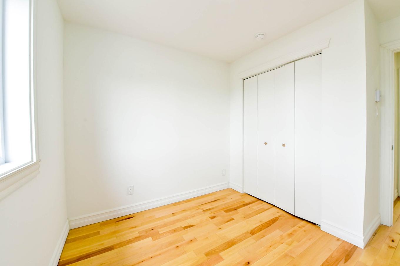 Chambre à coucher - 11291 Route Arthur-Sauvé, Mirabel, QC - Indoor Photo Showing Other Room