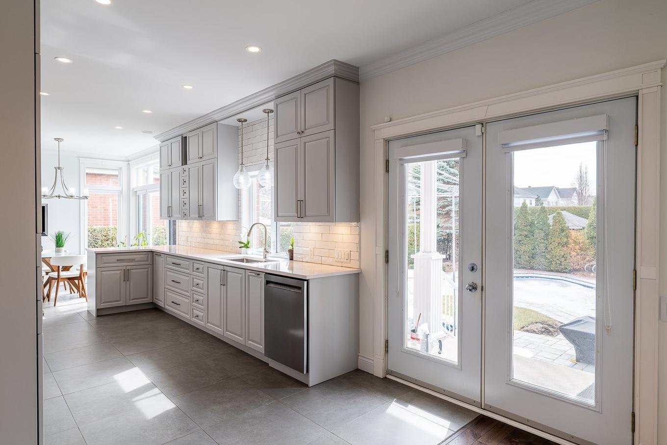 Cuisine - 1006 Rue Arthur-Dumouchel, Boucherville, QC - Indoor