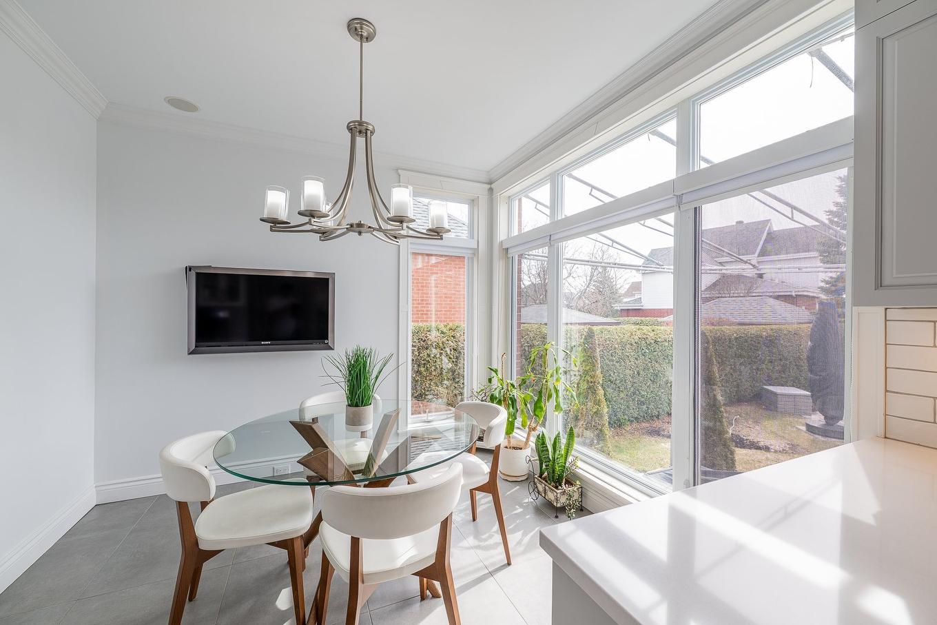 Coin-repas - 1006 Rue Arthur-Dumouchel, Boucherville, QC - Indoor Photo Showing Dining Room