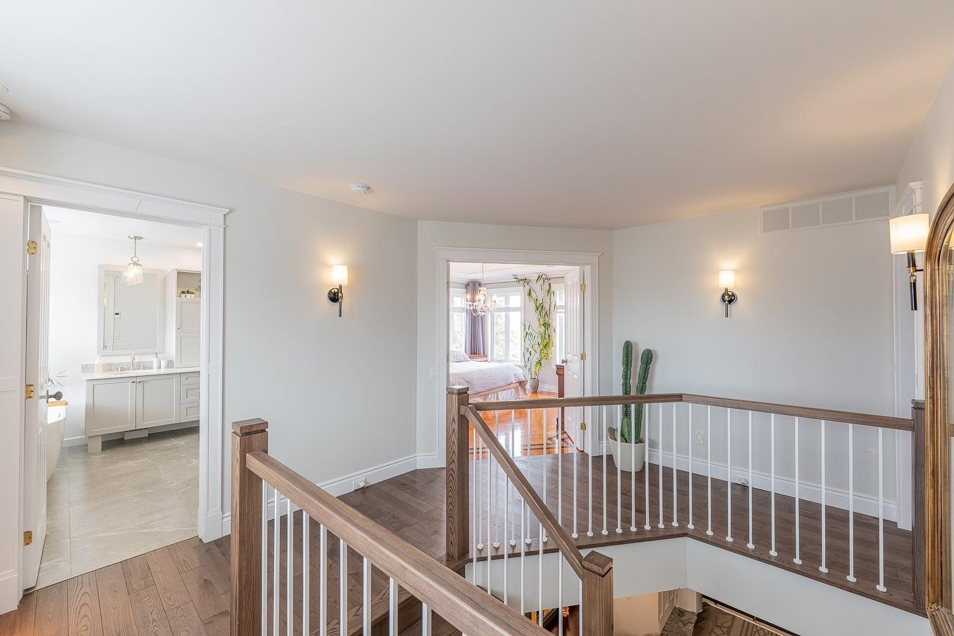 Corridor - 1006 Rue Arthur-Dumouchel, Boucherville, QC - Indoor Photo Showing Other Room