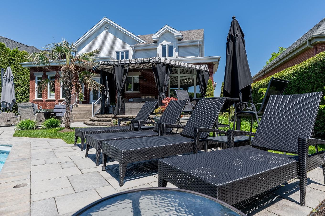 Cour - 1006 Rue Arthur-Dumouchel, Boucherville, QC - Outdoor With Deck Patio Veranda