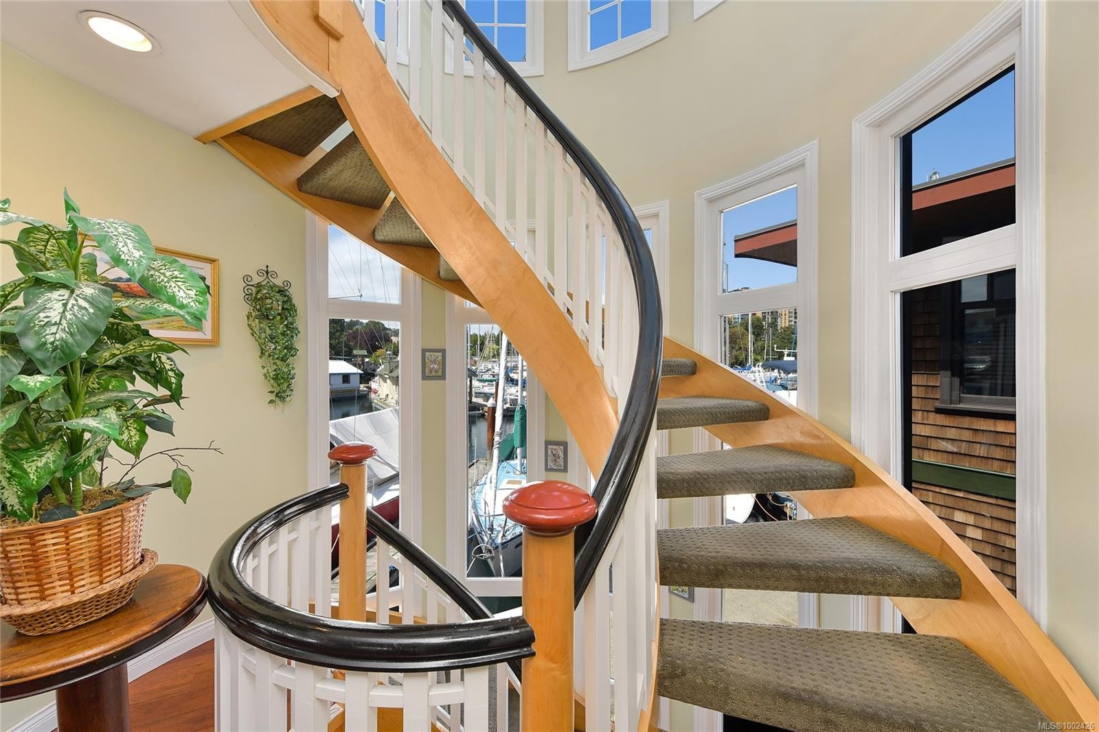 27-453 Head St, Esquimalt, BC