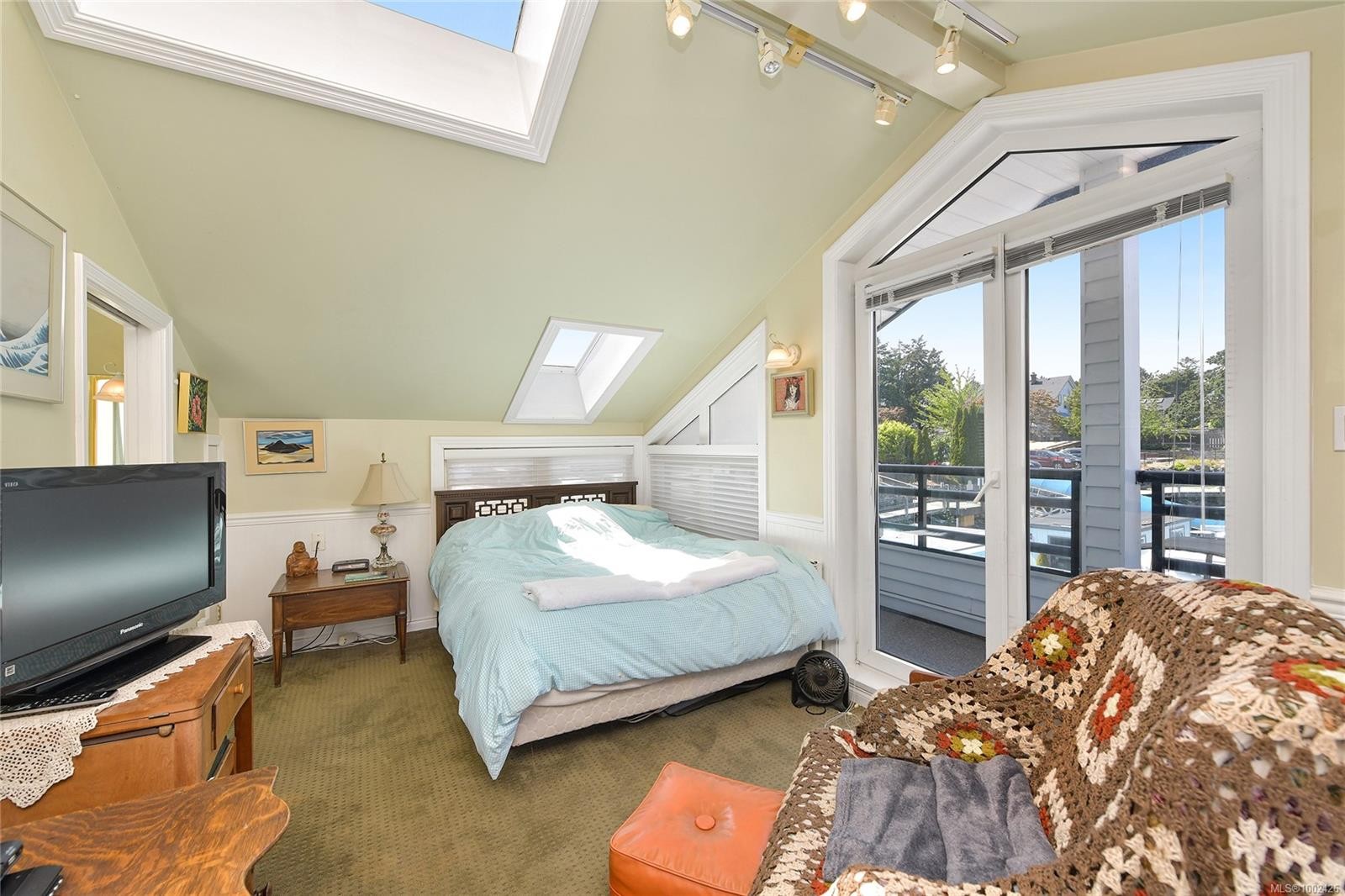 27-453 Head St, Esquimalt, BC