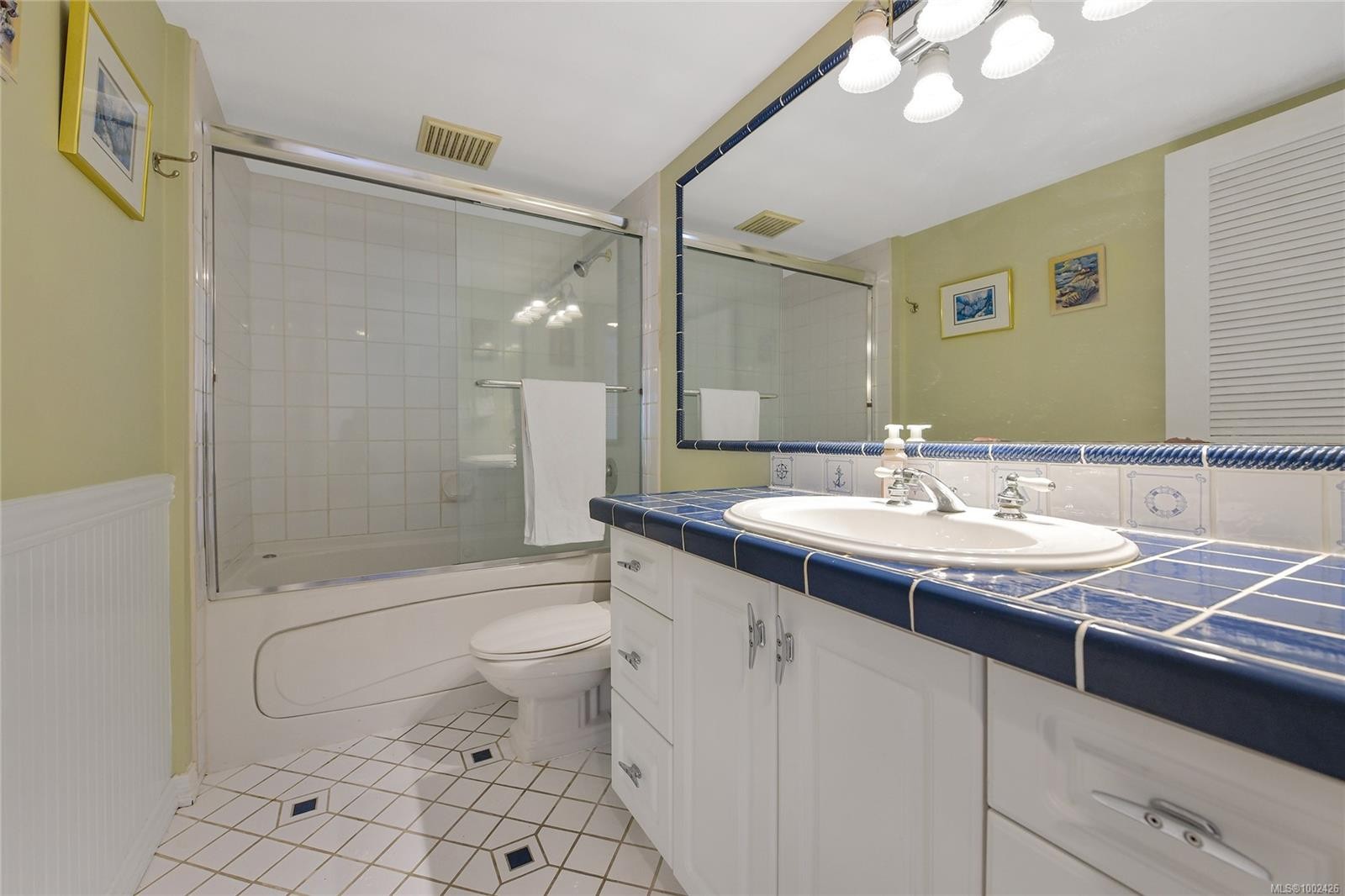 27-453 Head St, Esquimalt, BC