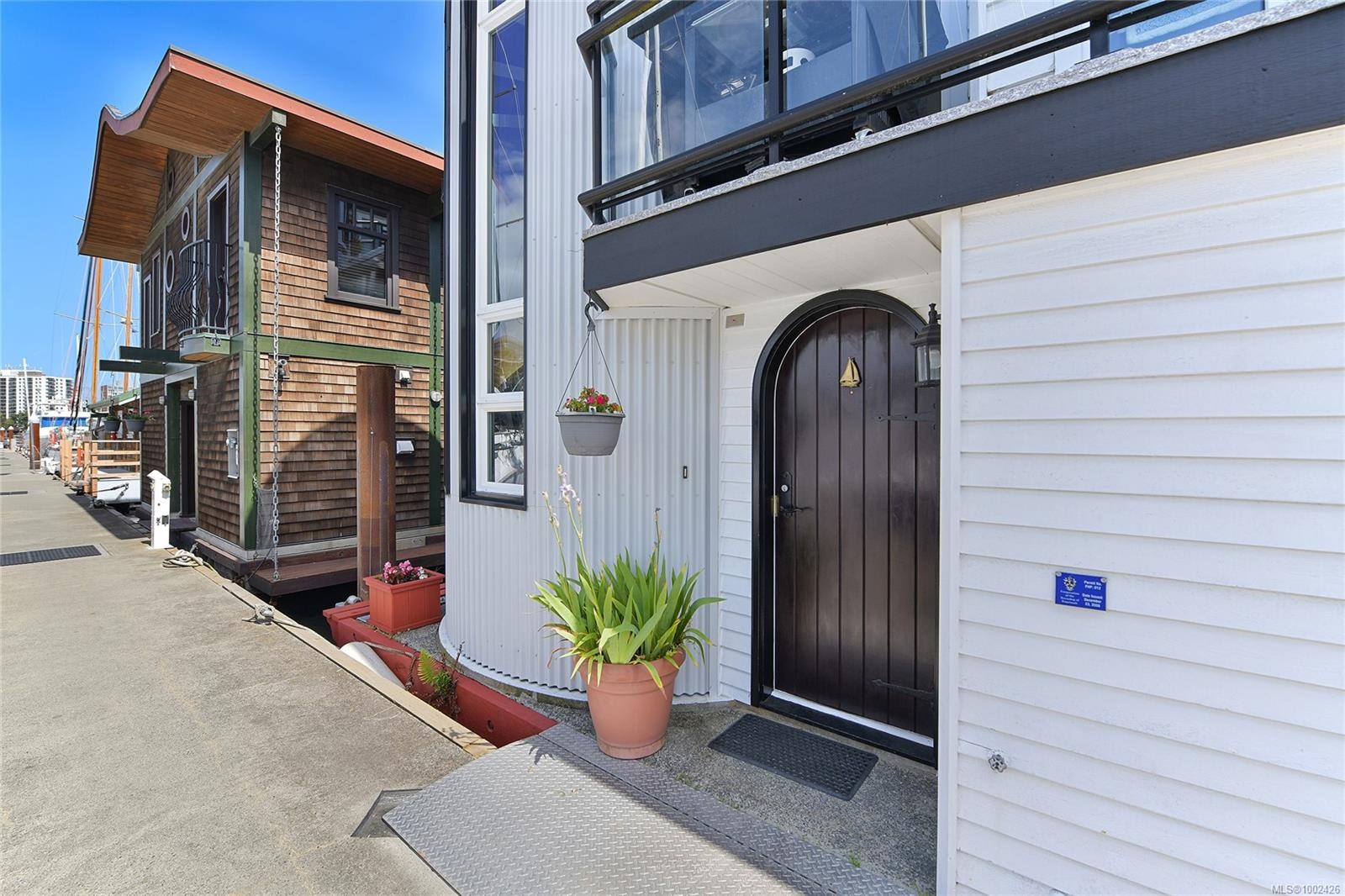 27-453 Head St, Esquimalt, BC