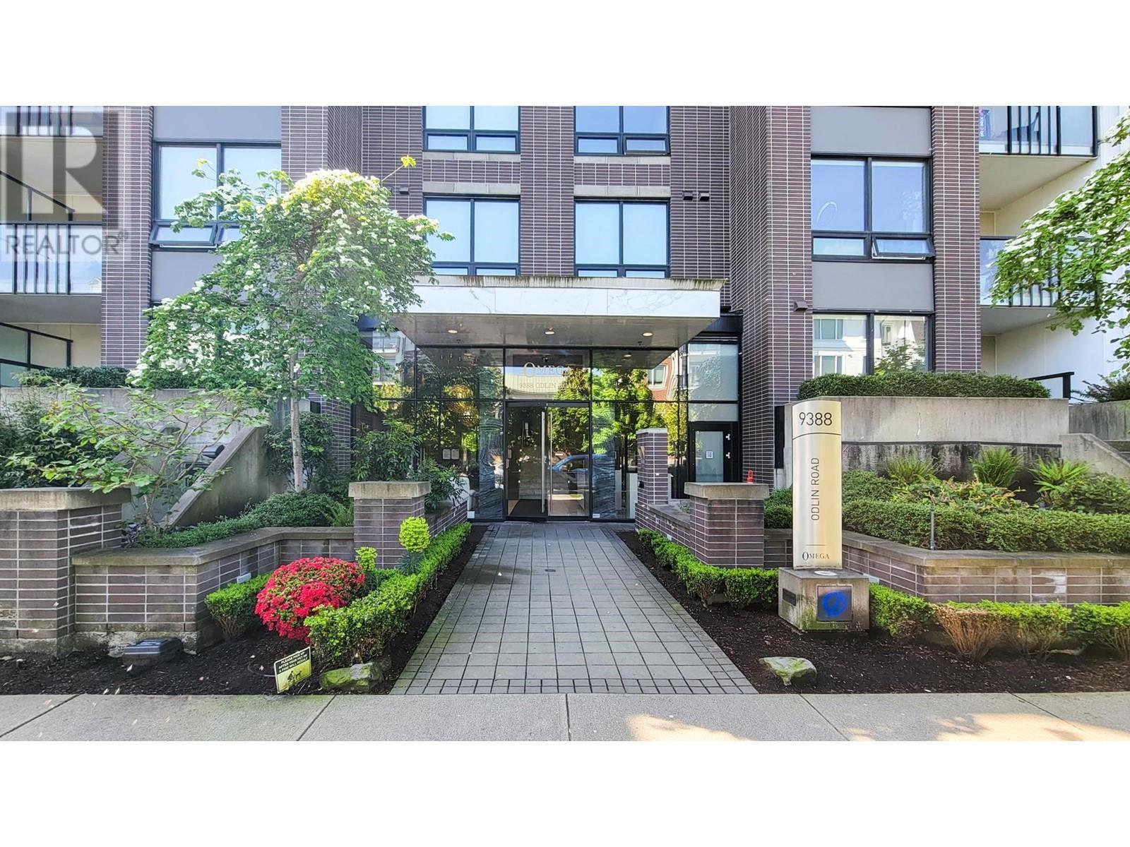 9333-9388 Tomicki Ave & Odlin Road, Richmond, BC - Outdoor