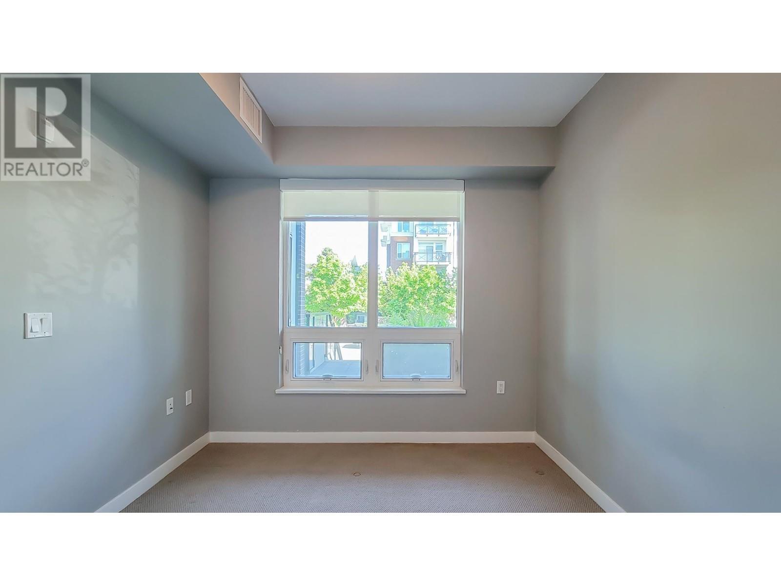 9333-9388 Tomicki Ave & Odlin Road, Richmond, BC - Indoor Photo Showing Other Room