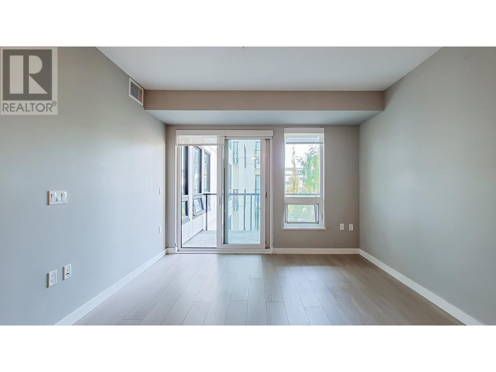 9333-9388 Tomicki Ave & Odlin Road, Richmond, BC - Indoor Photo Showing Other Room