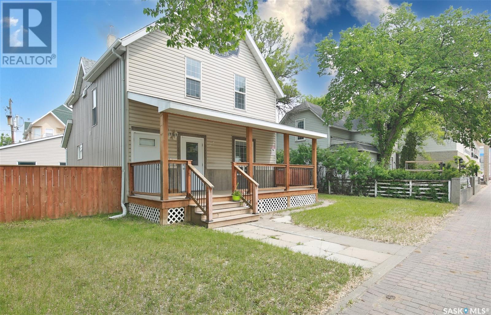 66 Athabasca Street W, Moose Jaw, SK