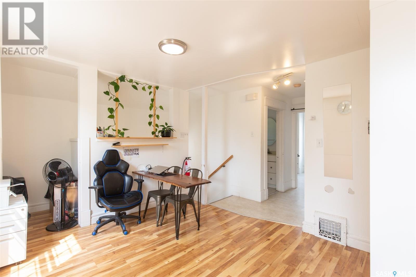 66 Athabasca Street W, Moose Jaw, SK