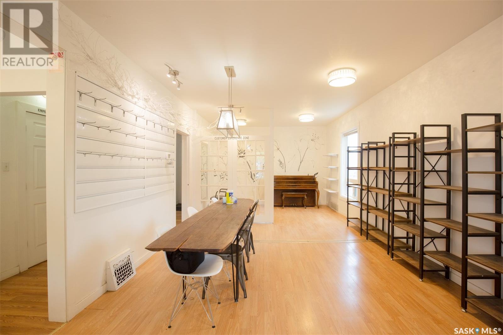 66 Athabasca Street W, Moose Jaw, SK