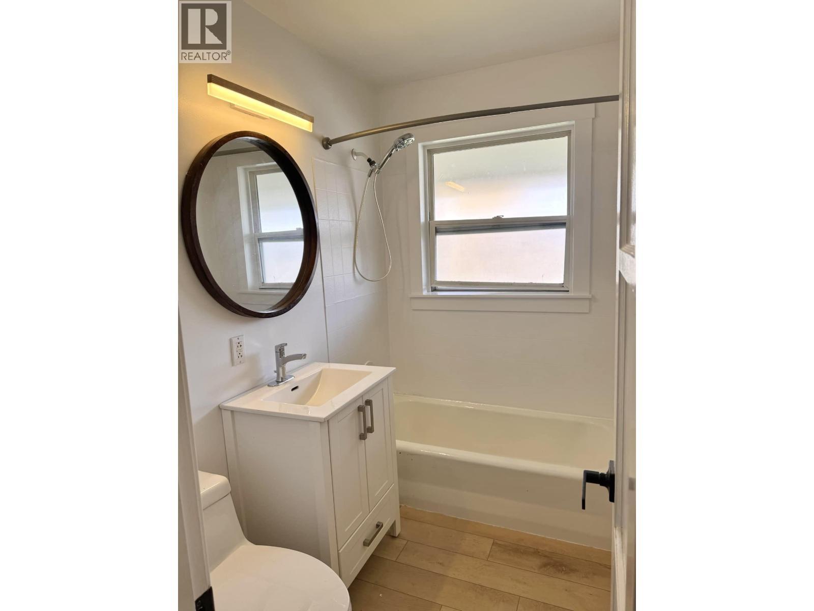 5 Oriole Street, Kitimat, BC - Indoor Photo Showing Bathroom
