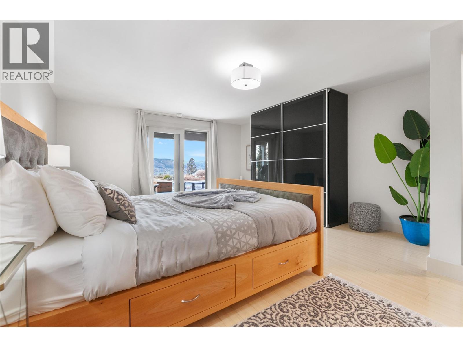 1306 Smethurst Road, Naramata, BC - Indoor Photo Showing Bedroom