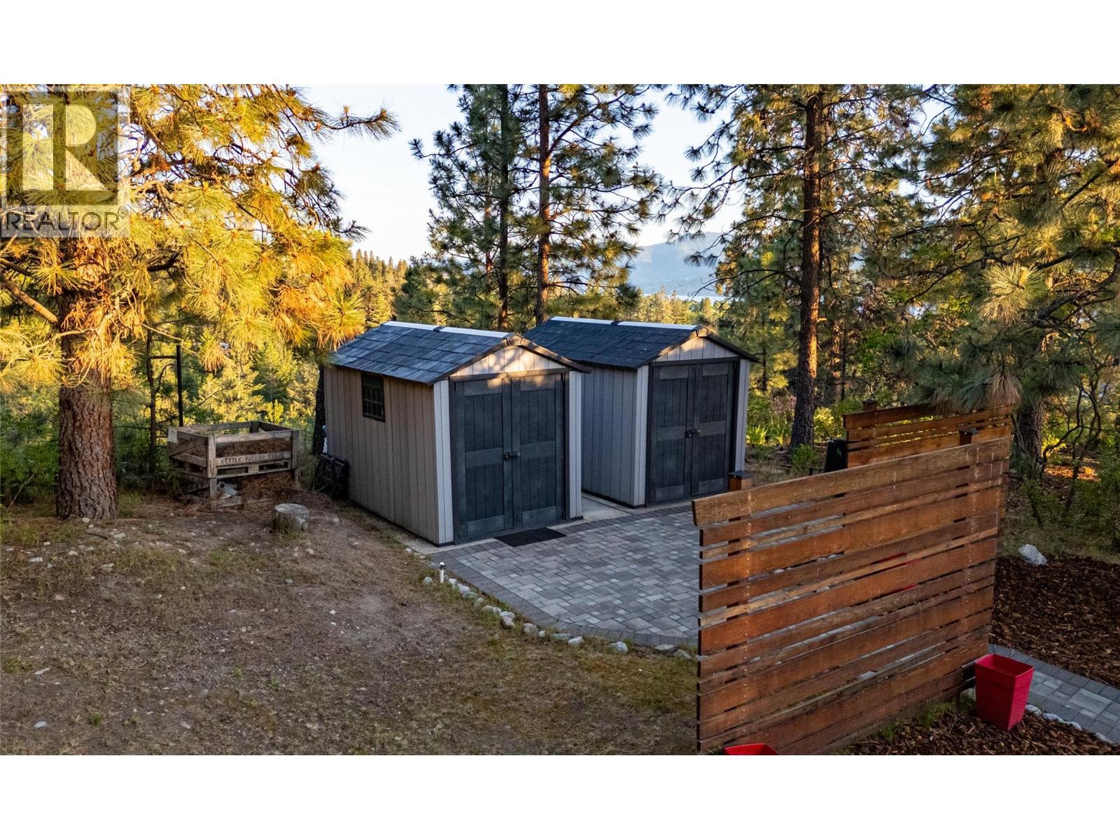 1306 Smethurst Road, Naramata, BC - Outdoor